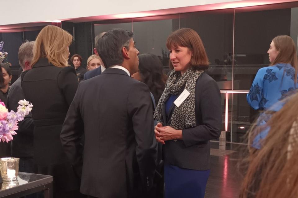 Rishi Sunak and Rachel Reeves at Tate Modern. The shadow chancellor is similarly cautious about fiscal commitments (Ailbhe Rea / Twitter)