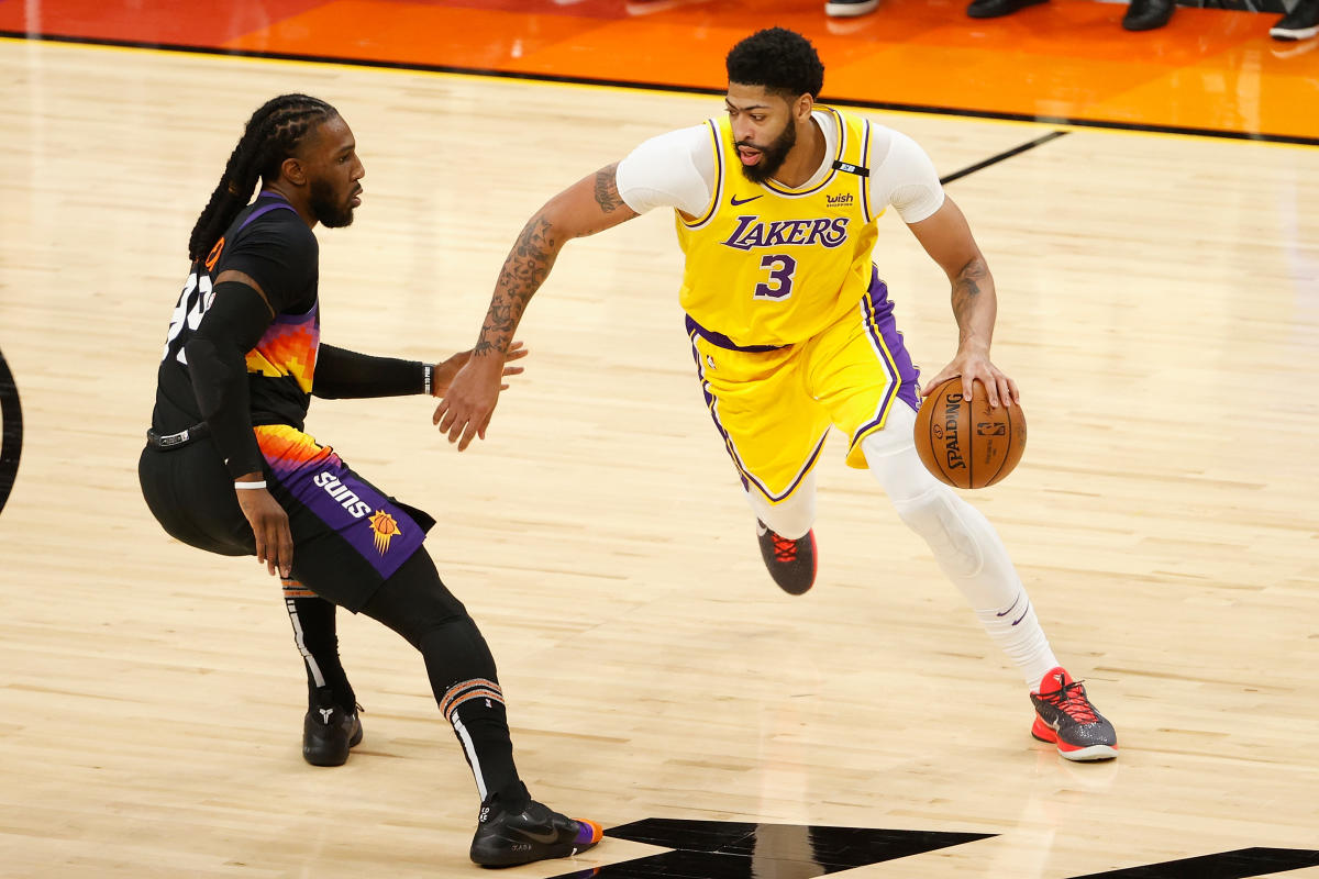 Davis, Lakers bounce back to beat Suns 109-102 in Game 2