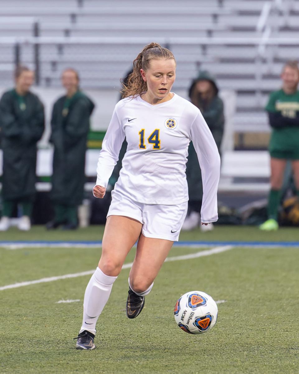 Hartland's Addie Frantti scored one goal and one assist in a 3-1 victory over Canton.