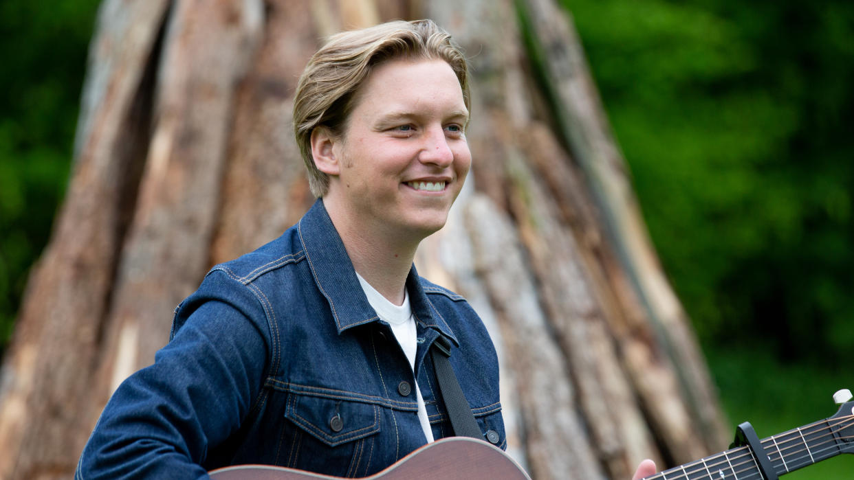 George Ezra swapped London for somewhere quieter after the first month of lockdown in 2020. (Getty)