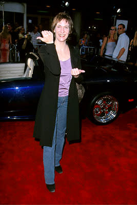 Amanda Plummer tries to figure out which way her thumbs are supposed to go at the Westwood, CA National Theatre premiere of Touchstone's Gone In 60 Seconds