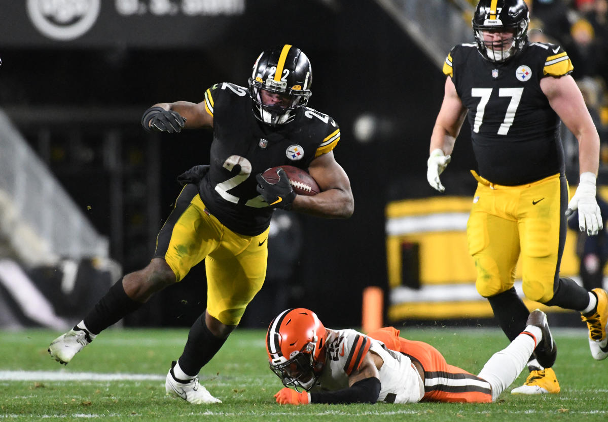 Fantasy football world reacts to Najee Harris' late TD to end