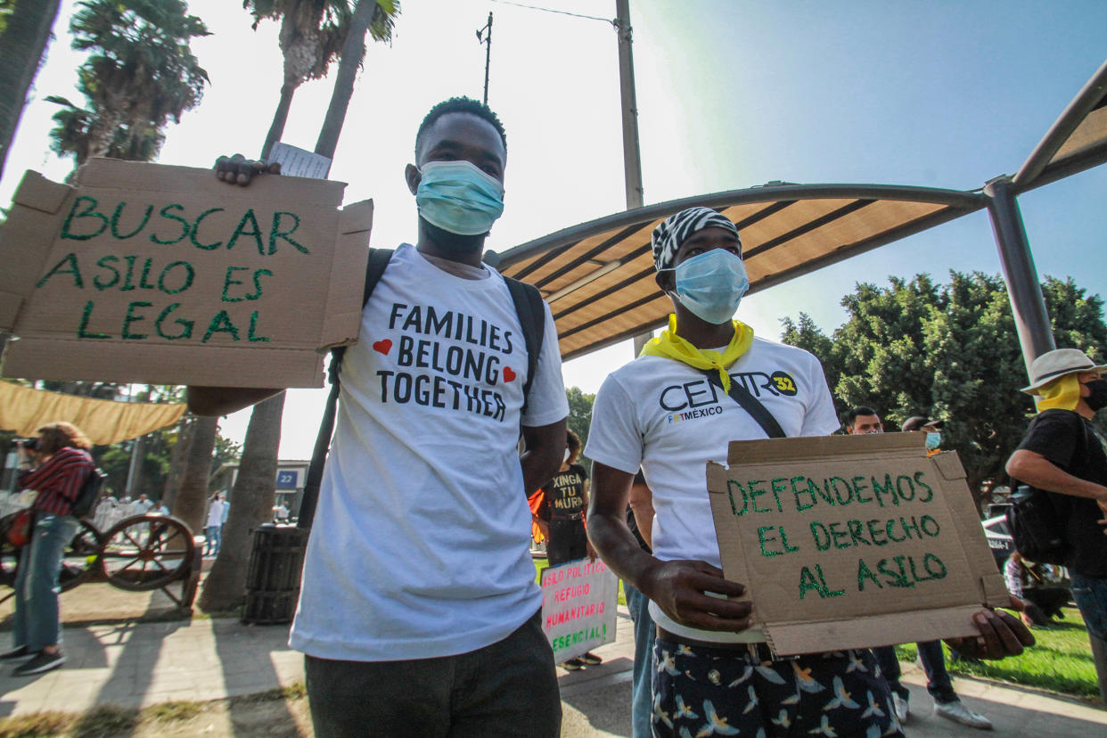 Migrants call for attention at Mexico-US border, Tijuana - 21 Oct 2020