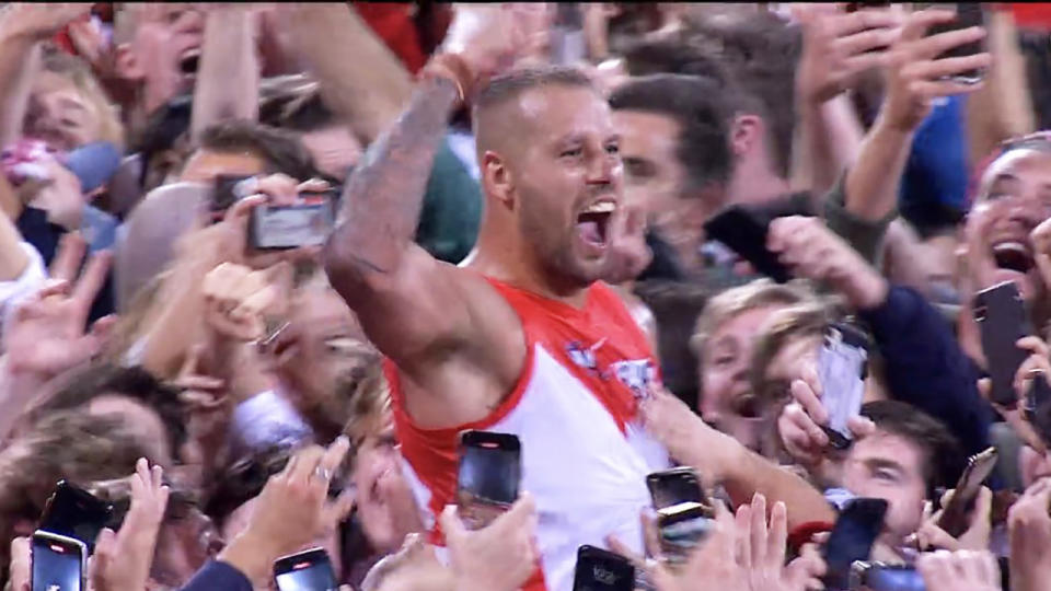 Sydney's Lance Franklin kicked his 1000th career goal at the SCG on Friday night, prompting wild scenes as thousands of fans poured onto the ground to celebrate the feat. Picture: Fox Sports 