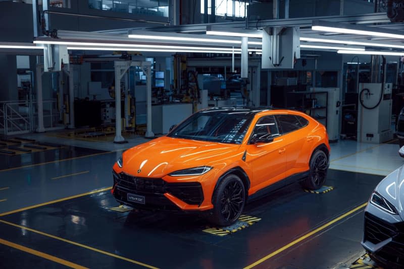 Capable of 0-100 km/h in just over 3 seconds and double that in 11 seconds, the SE is a more powerful plug-in hybrid version of Lamborghini's Urus SUV. Lamborghini/dpa