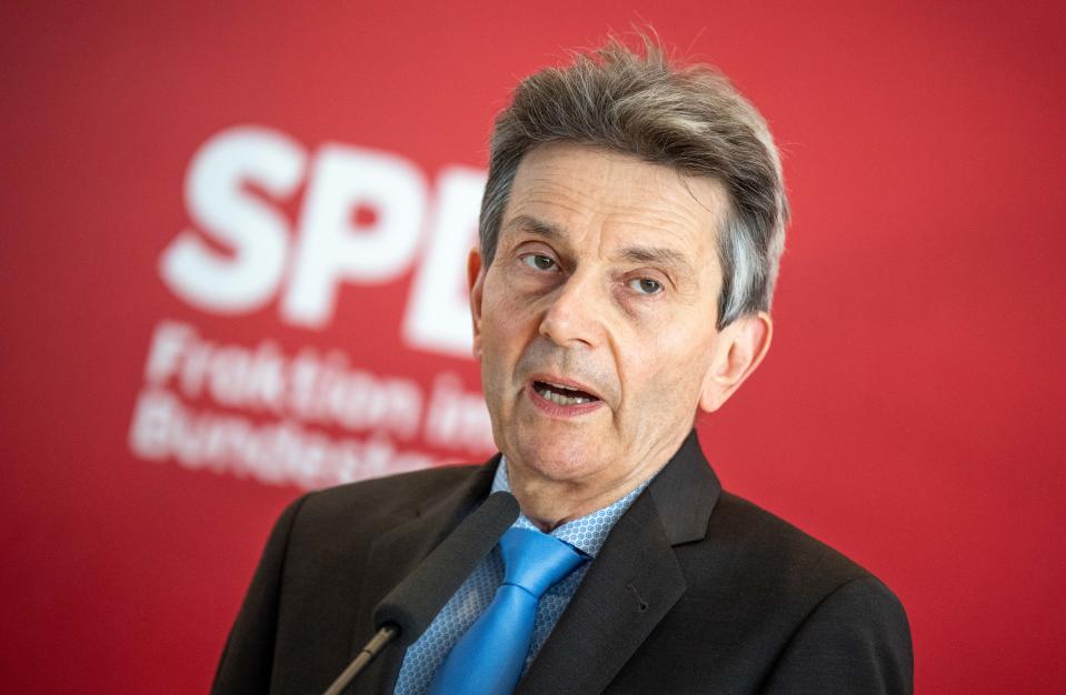 Rolf Mützenich, Vorsitzender der SPD-Bundestagsfraktion (Bild: Michael Kappeler/dpa)