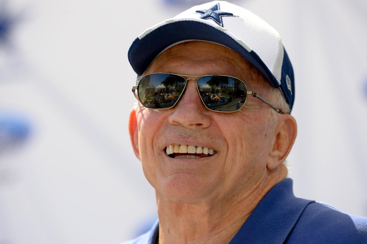 Dallas Cowboys Include Postseason Tickets in Season-Ticket Packets