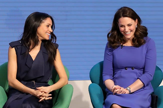 kate-middleton-meghan-markle-laughing