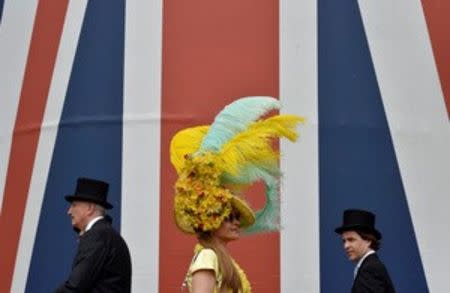 Racegoers before the races begin. Reuters / Toby Melville Livepic