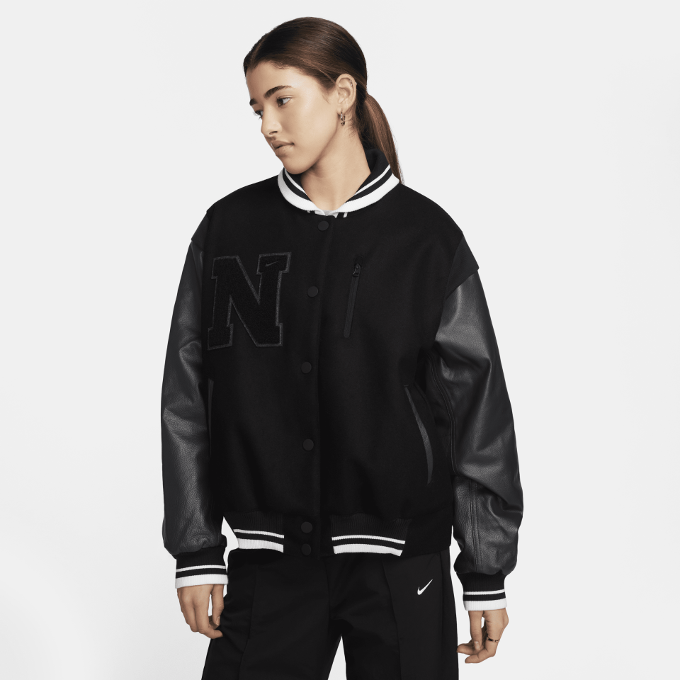 <p><a href="https://go.redirectingat.com?id=74968X1596630&url=https%3A%2F%2Fwww.nike.com%2Ft%2Fsportswear-womens-oversized-wool-destroyer-jacket-BmBf5N&sref=https%3A%2F%2Fwww.womenshealthmag.com%2Flife%2Fa60499466%2Fcaitlin-clark-snl-jacket%2F" rel="nofollow noopener" target="_blank" data-ylk="slk:Shop Now;elm:context_link;itc:0;sec:content-canvas" class="link ">Shop Now</a></p><p>Nike Sportswear Wool Destroyer Jacket</p><p>nike.com</p><p>$550.00</p>