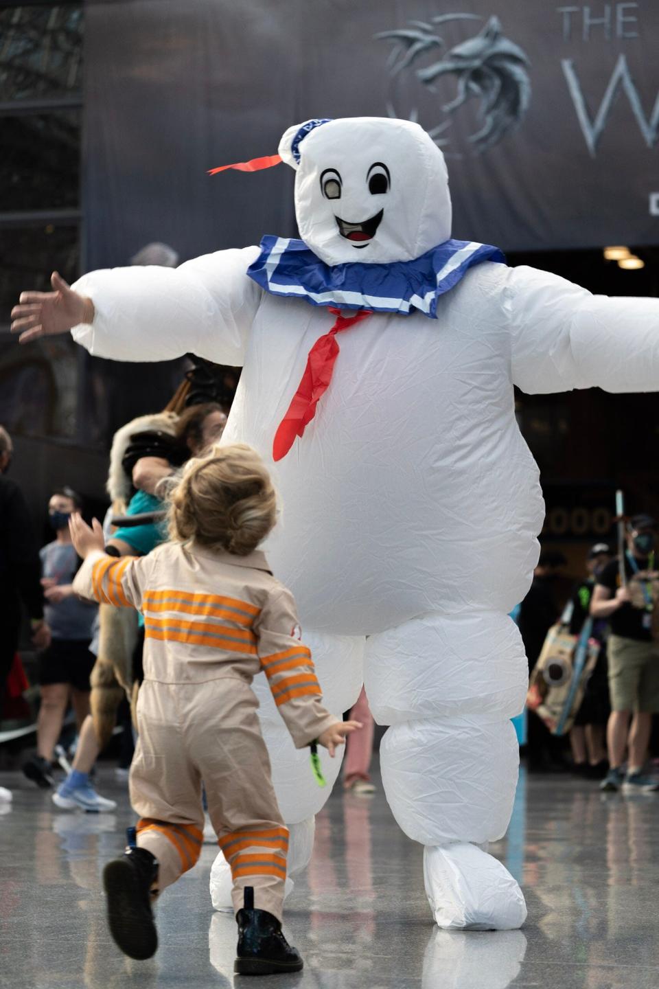 A cosplayer dressed as the Stay Puft Marshmallow from "Ghostbusters" at New York Comic Con 2021.