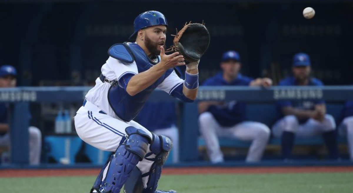 Toronto Blue Jays: Russell Martin suffers setback in recovery