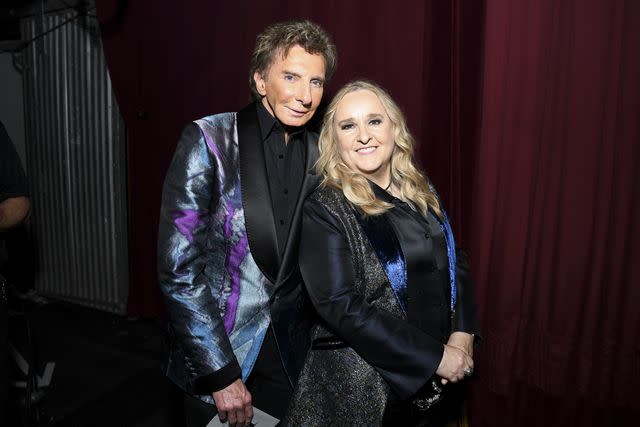 <p>Jenny Anderson/Getty </p> Barry Manilow and Melissa Etheridge