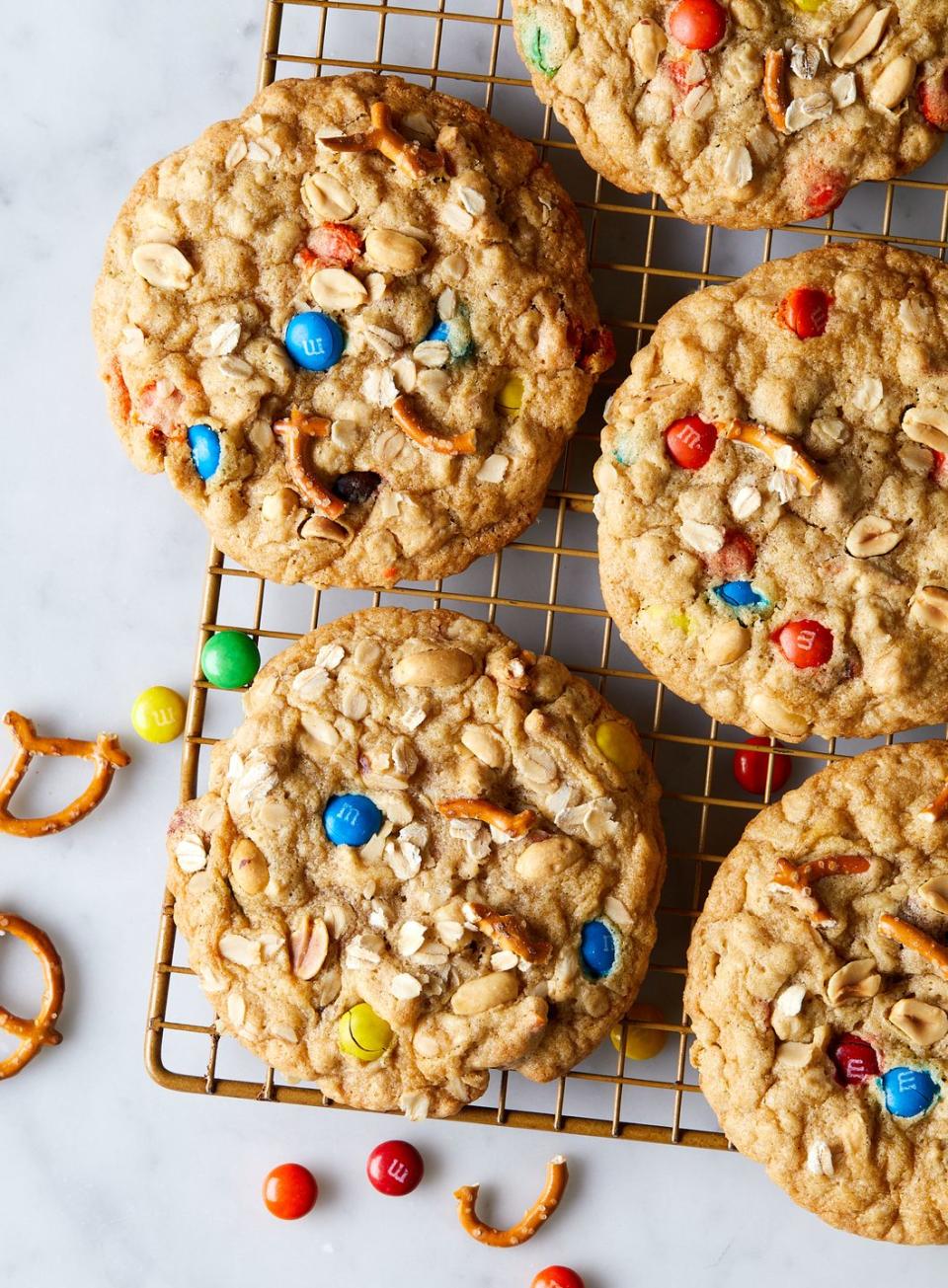 monster cookies with oatmeal and mm's candy