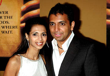 M. Night Shyamalan and wife Bhavna at the NY premiere of Touchstone's The Village