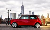 <p>Los expertos ya han afirmado que es una versión restaurada del clásico Mini Cooper.<br>Foto: MINI </p>