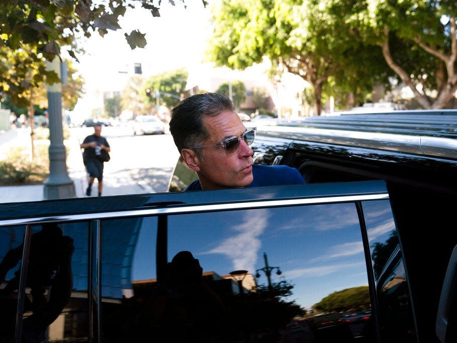 Rob Pelinka leaves the courthouse