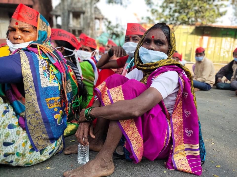 Farmers from 21 districts of Maharashtra made their way to Mumbai on Monday to protest against the Centre’s three new contentious agricultural laws.