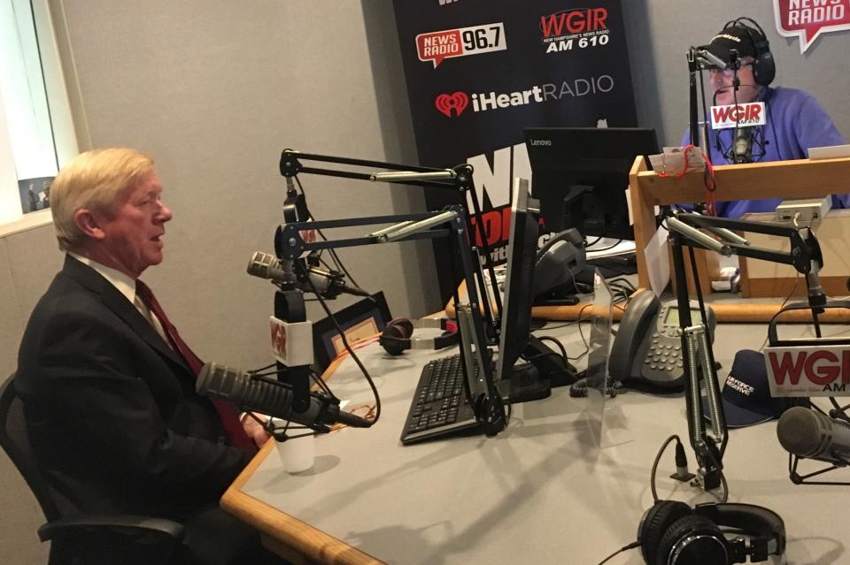 Former Massachusetts Gov. Bill Weld appears on talk radio host Jack Heath's show in Manchester. (Photo: S.V. Date/HuffPost)
