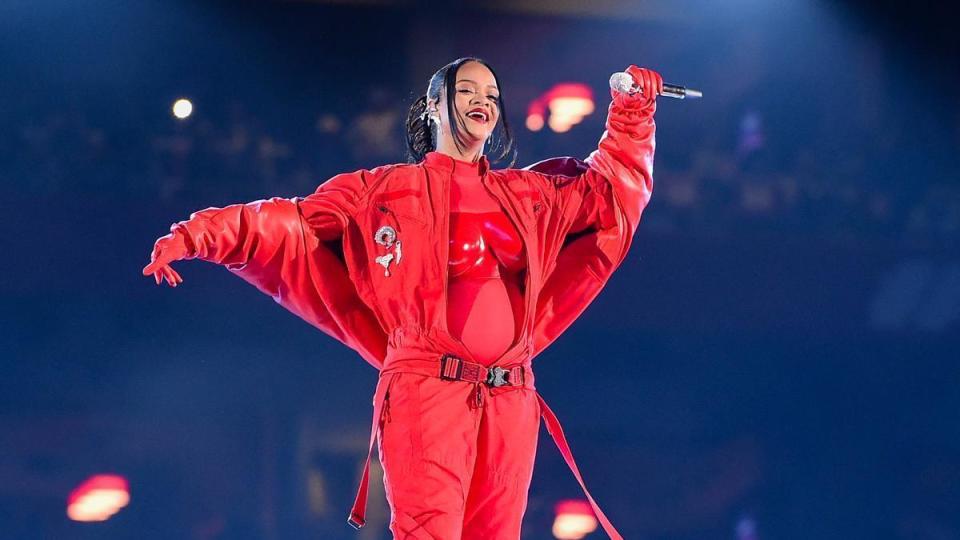 Rihanna reina en una Super Bowl que consagra más su repertorio que su  regreso