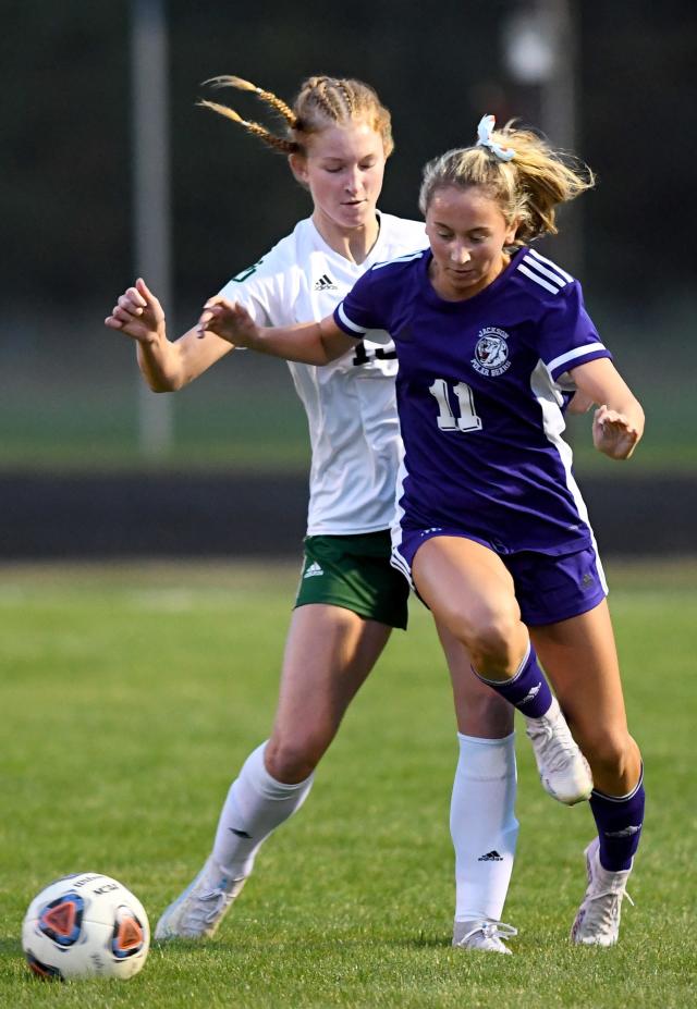 Western holds off Jackson for girls soccer win 