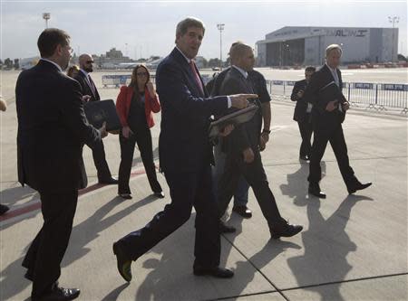 U.S. Secretary of State John Kerry arrives in Tel Aviv, November 8, 2013. REUTERS/Jason Reed