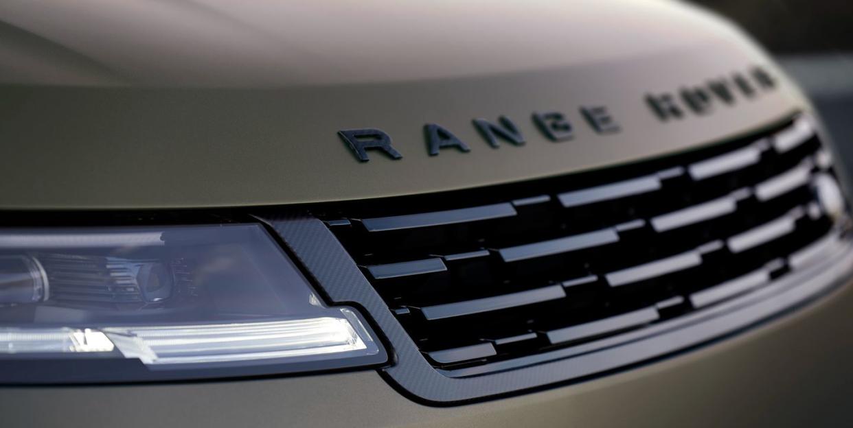 2024 land rover range rover sport sv