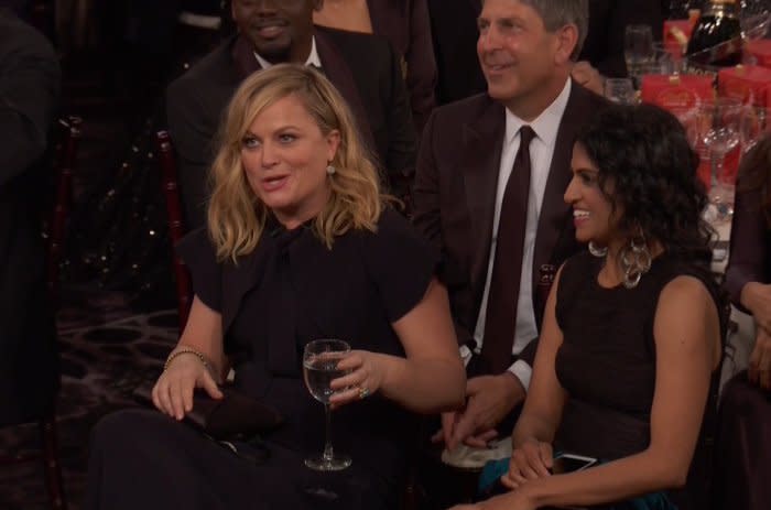 Amy Poehler popping off at Seth Meyers is the best way to start the 2018 Golden Globes