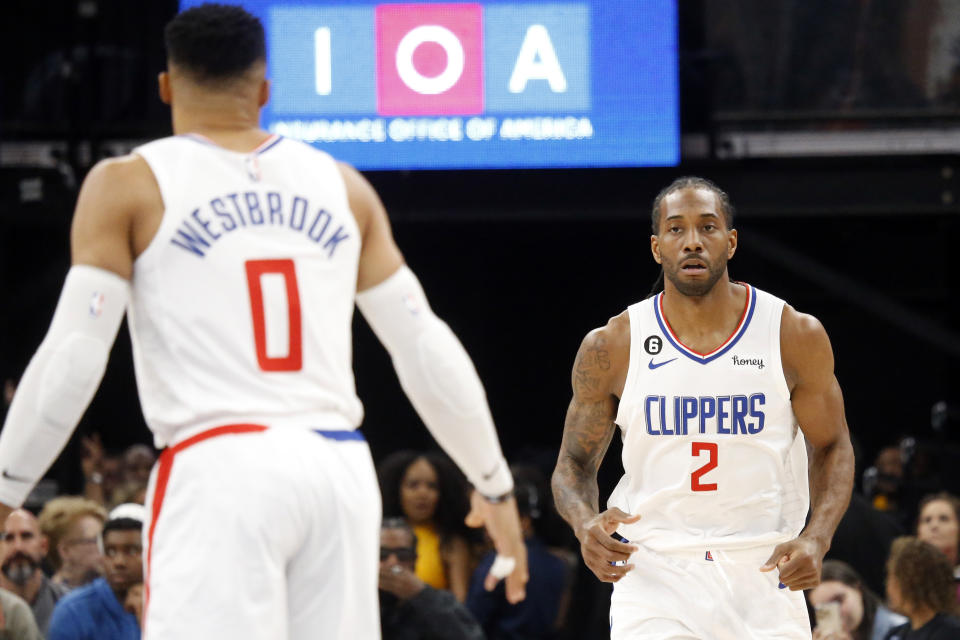 Kawhi Leonard's Los Angeles Clippers can inch closer to clinching a playoff berth with a win on Saturday. (Petre Thomas/USA Today Sports)