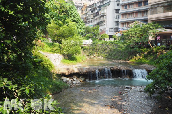 北投公園綠意盎然並有北投溪水景 (攝影／MOOK景點家張盈盈)