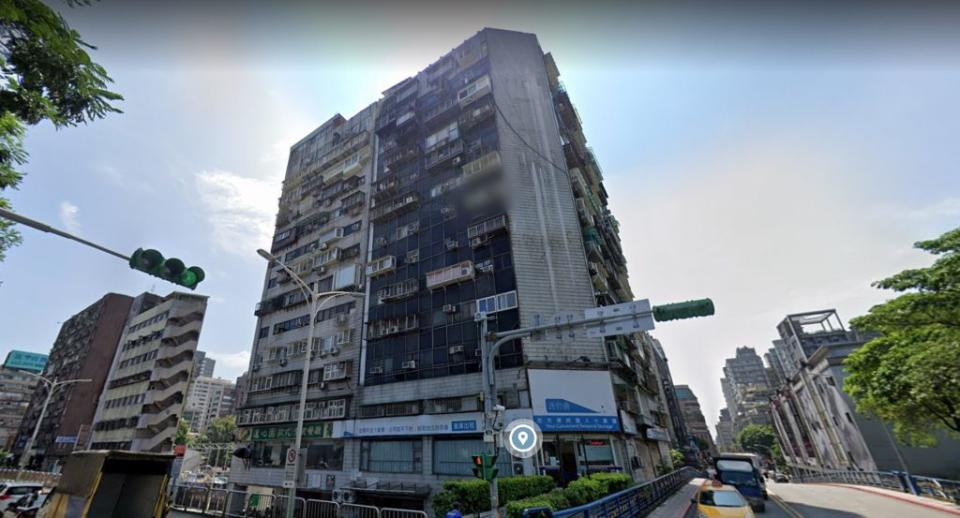 錦新大樓被稱為「台北第一凶宅」。（圖／取自GoogleMaps）