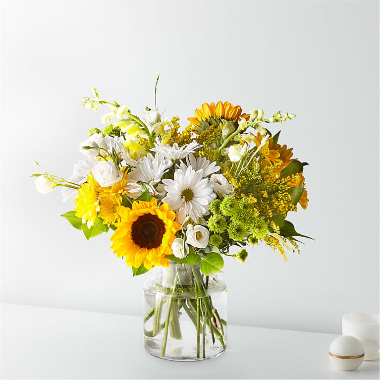 <p><a href="https://go.redirectingat.com?id=74968X1596630&url=https%3A%2F%2Fwww.ftd.com%2Fproduct%2Fhello-sunshine-bouquet-prd-cgy%3Fcid%3Dftddts%26editsku%3DCGYD%26prid%3Dftddts&sref=https%3A%2F%2Fwww.thepioneerwoman.com%2Fholidays-celebrations%2Fg44750846%2Fthanksgiving-flowers%2F" rel="nofollow noopener" target="_blank" data-ylk="slk:Shop Now;elm:context_link;itc:0;sec:content-canvas" class="link ">Shop Now</a></p><p>Hello Sunshine Bouquet</p><p>ftd.com</p><p>$73.00</p><span class="copyright">FTD</span>