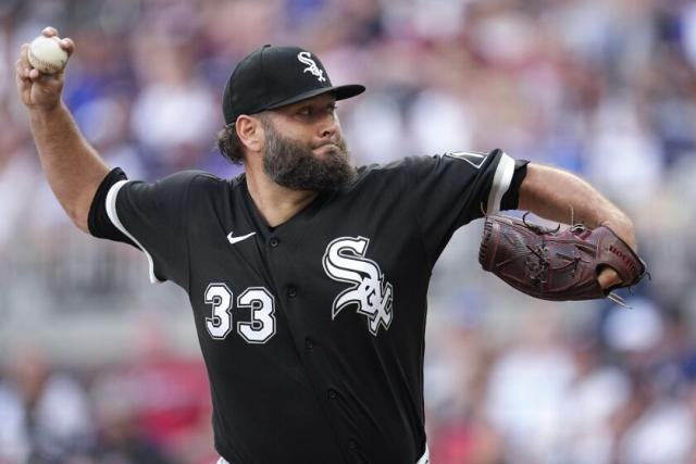 Why was White Sox pitcher Lance Lynn ejected?