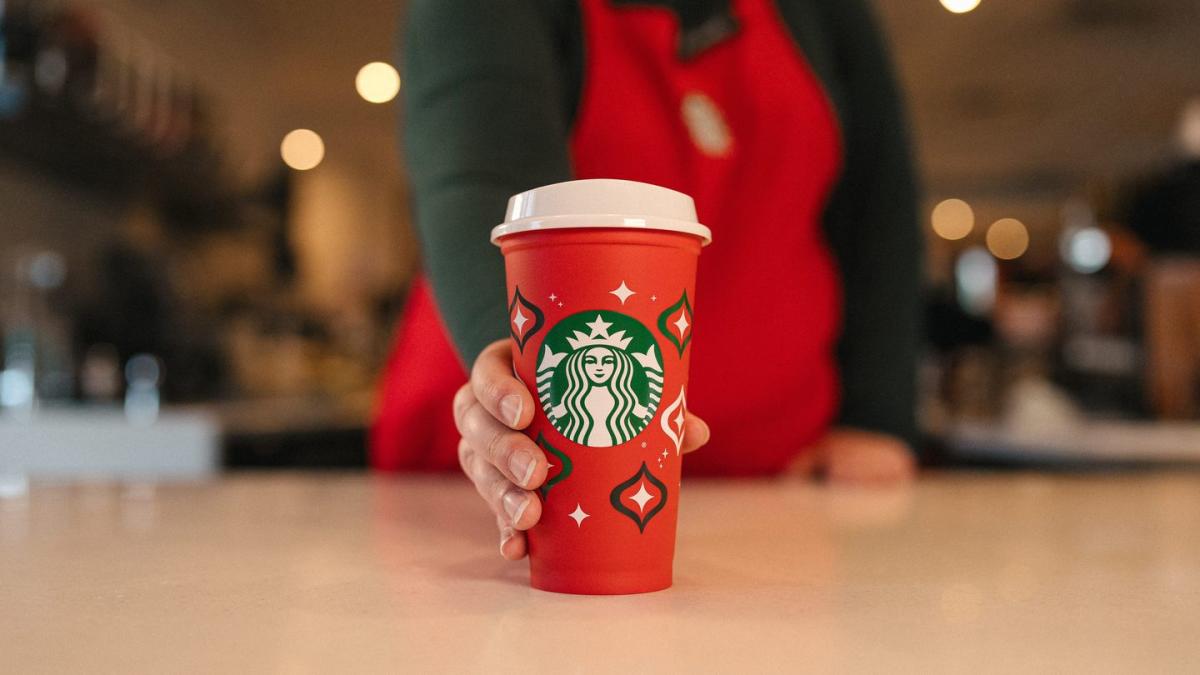 Starbucks Red Cup 2023: When holiday drinks return to Chick-fil-A