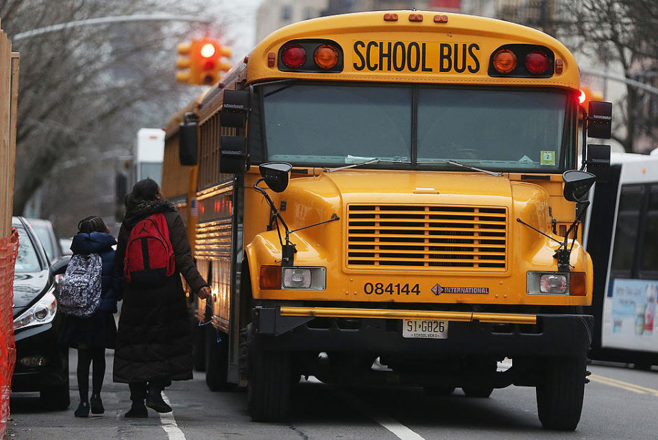 yellow school bus