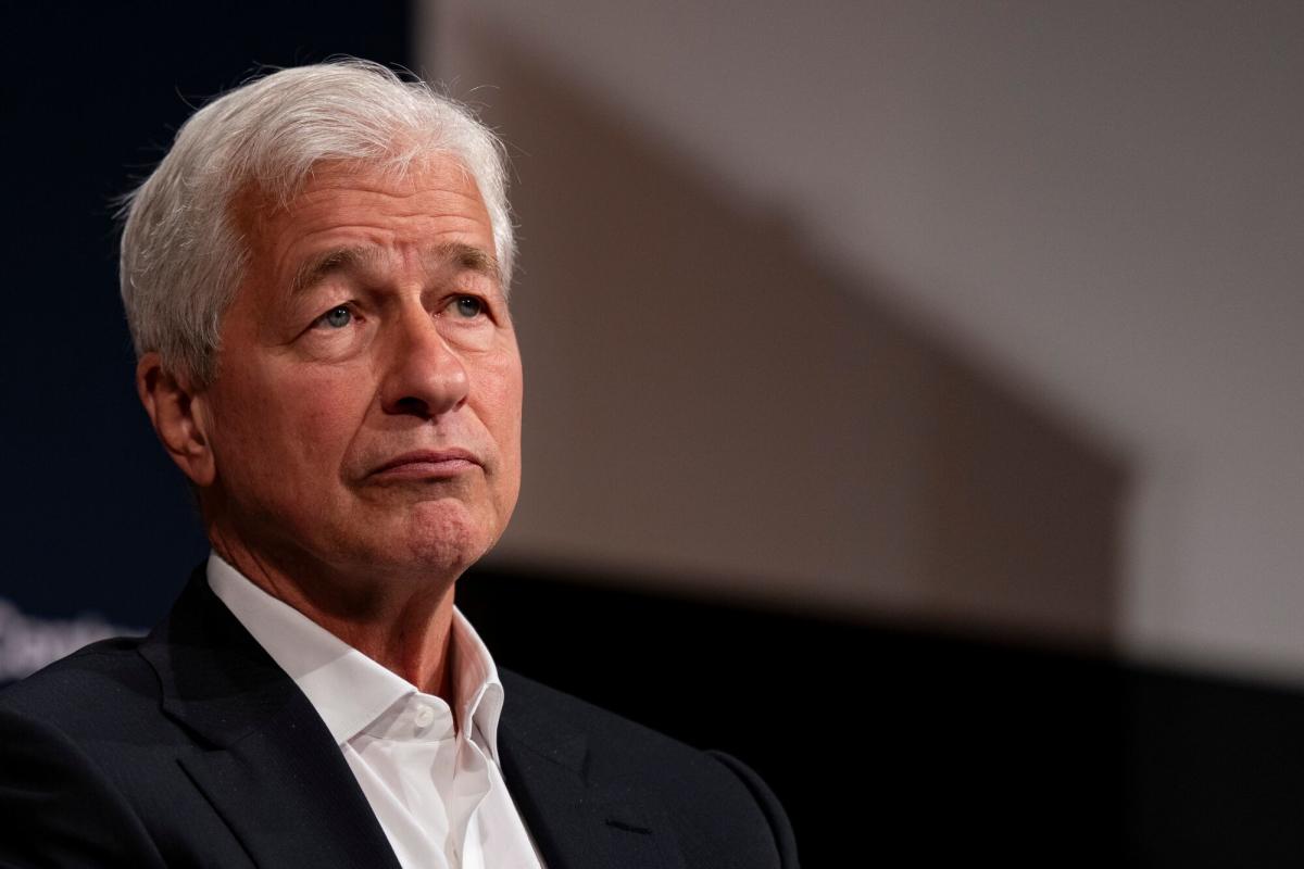 JPMorgan’s Dimon Says Fed Rate Cut Won’t Be ‘Earth-Shattering’