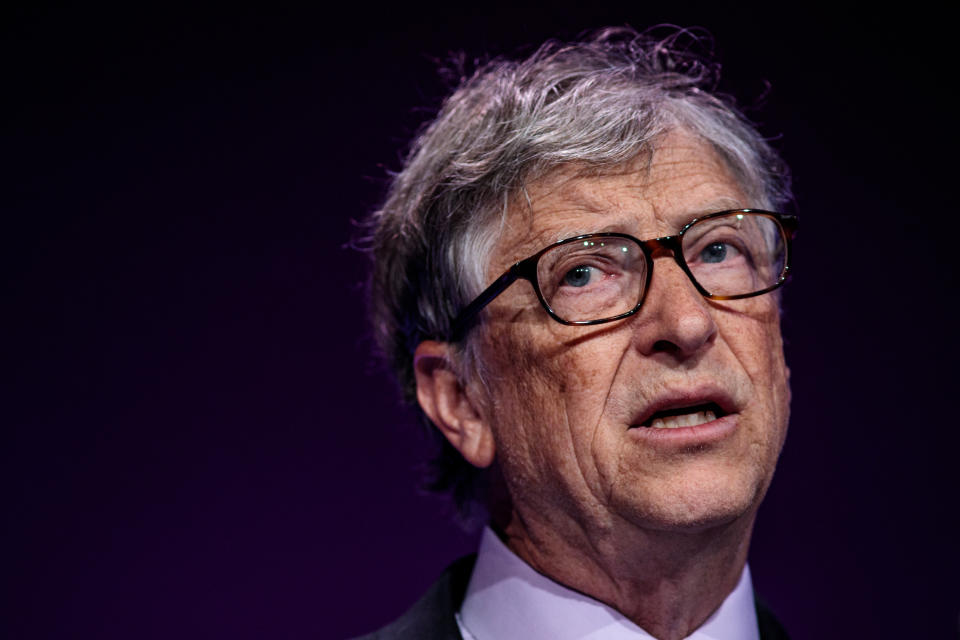 LONDON, ENGLAND - APRIL 18: American businessman and philanthropist Bill Gates makes a speech at the Malaria Summit at 8 Northumberland Avenue on April 18, 2018 in London, England. The Malaria Summit is being held today to urge Commonwealth leaders to commit to halve cases of malaria across the Commonwealth within the next five years with a target to 650,000 lives. (Photo by Jack Taylor/Getty Images)