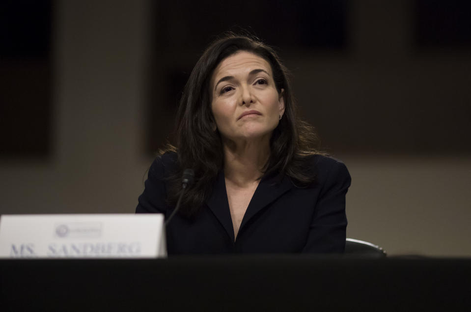 Sheryl Sandberg, entonces directora de operaciones de Facebook, testifica en una audiencia ante el Senado en Washington, el 4 de septiembre de 2018. (Eric Thayer/The New York Times).