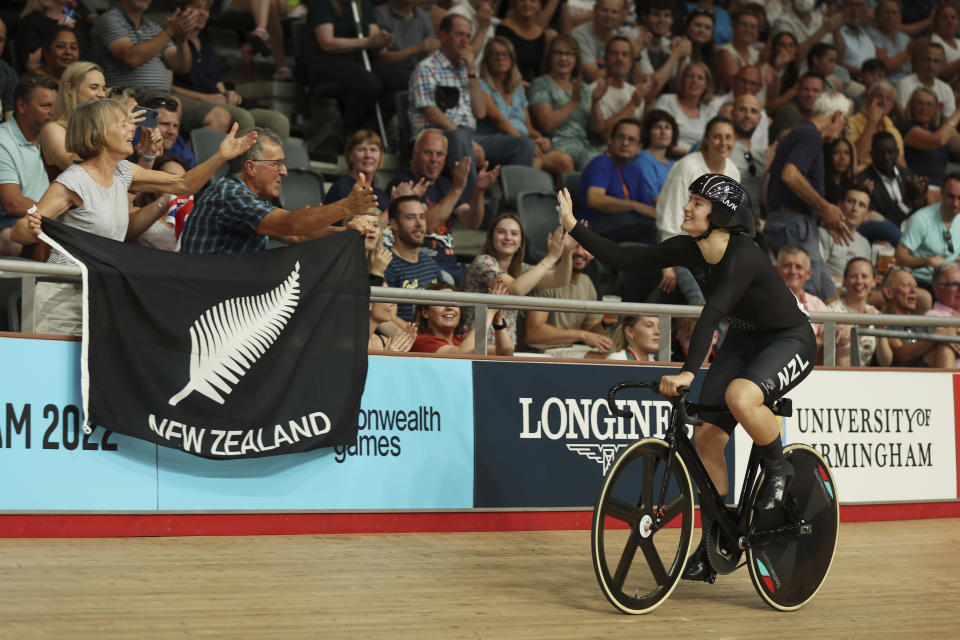 Winner New Zealand's Ellesse Andrews celebrates as she won the Women's Sprint during the Commonwealth Games track cycling at Lee Valley VeloPark in London, Saturday, July 30, 2022. (AP Photo/Ian Walton)