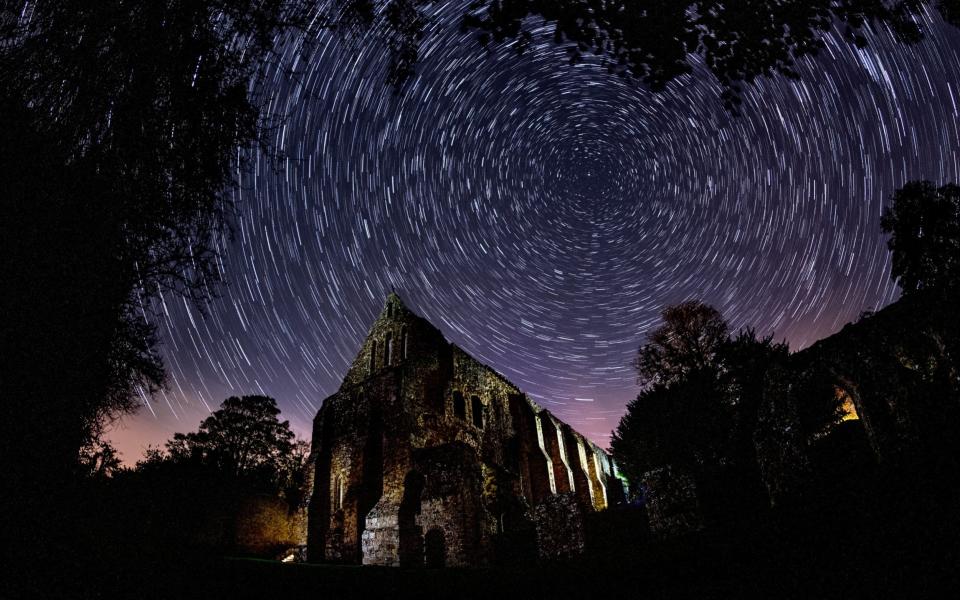 Draconid Meteor shower 2022 when date peak time uk october - Jim Holden/Jim Holden