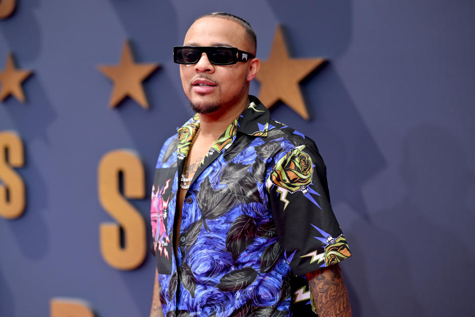 Bow Wow Wearing Shirt 