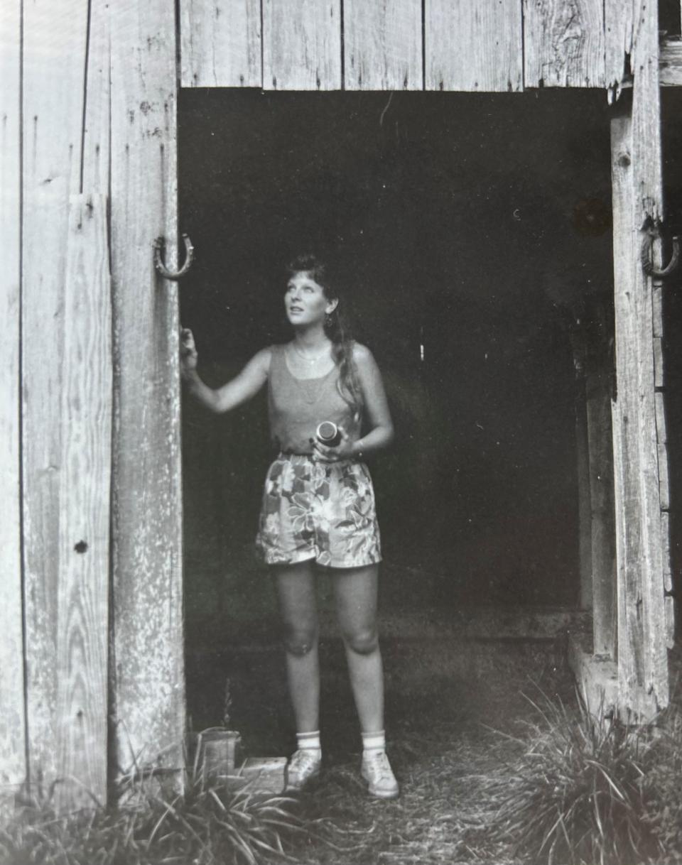 Suzy Fleming Leonard asks: Could this girl standing in an an Alabama barn in the mid-‘80s really be me?
