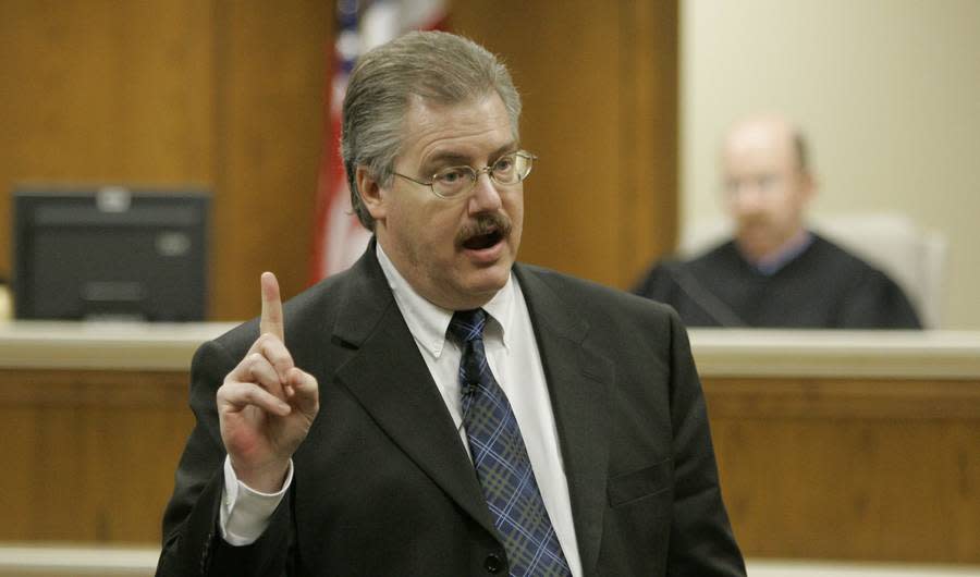 Prosecutor From 'Making a Murderer' Getting Bad Reviews on Yelp