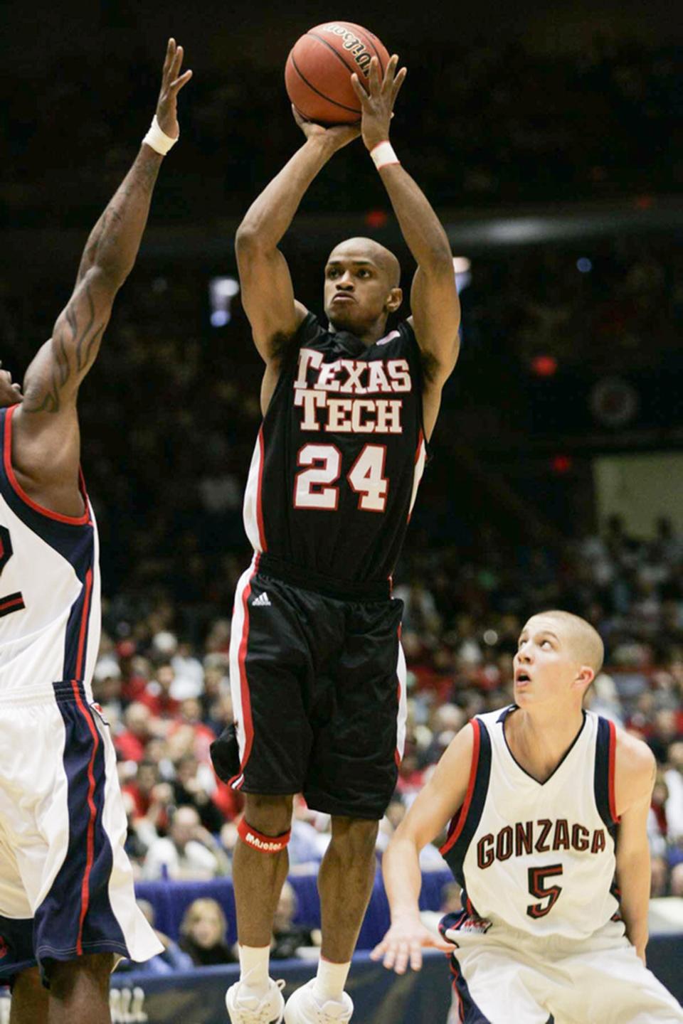 Ronald Ross, who led Texas Tech to the NCAA Tournament round of 16 in 2005, is one of six former athletes scheduled for induction Friday into the Tech Hall of Fame.