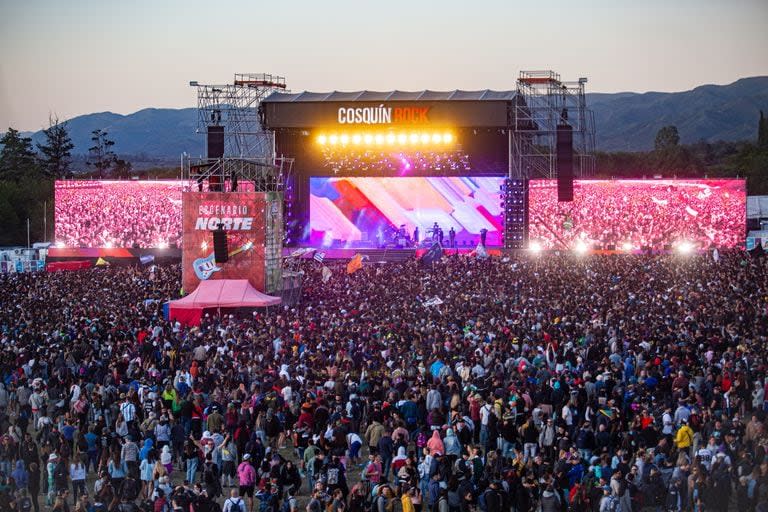 Quiénes tocan en el Cosquín Rock 2024 día por día