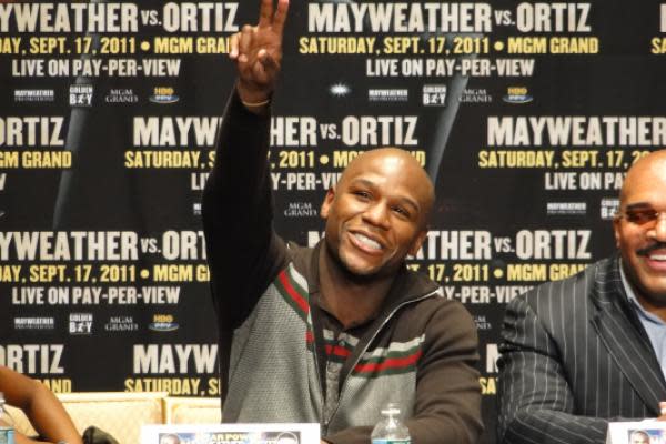 Undefeated Boxing Champ Floyd Mayweather's Top Payouts in the Ring |  GOBankingRates