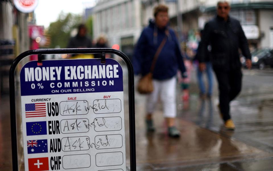 currency exchange office london - REUTERS/Hannah McKay