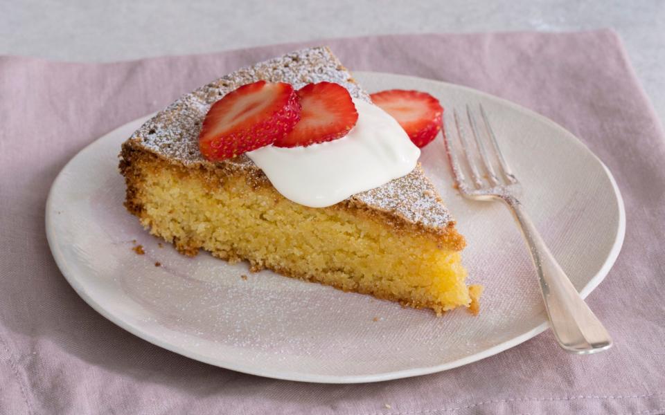 Olive oil, polenta and ground almond cake