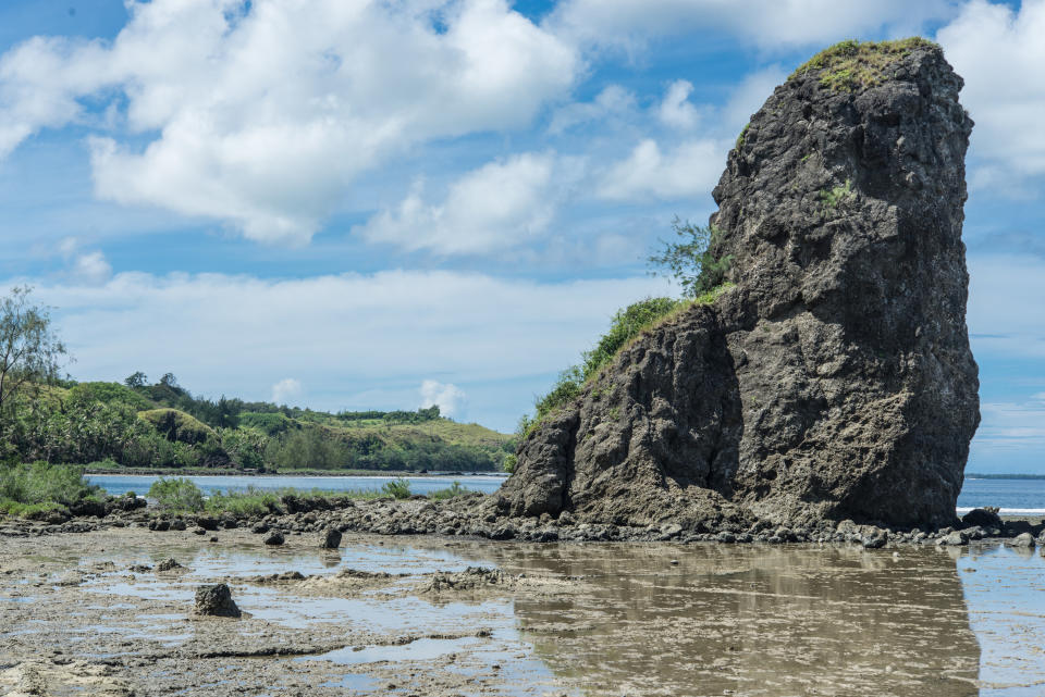 Fouha Rock, Guam