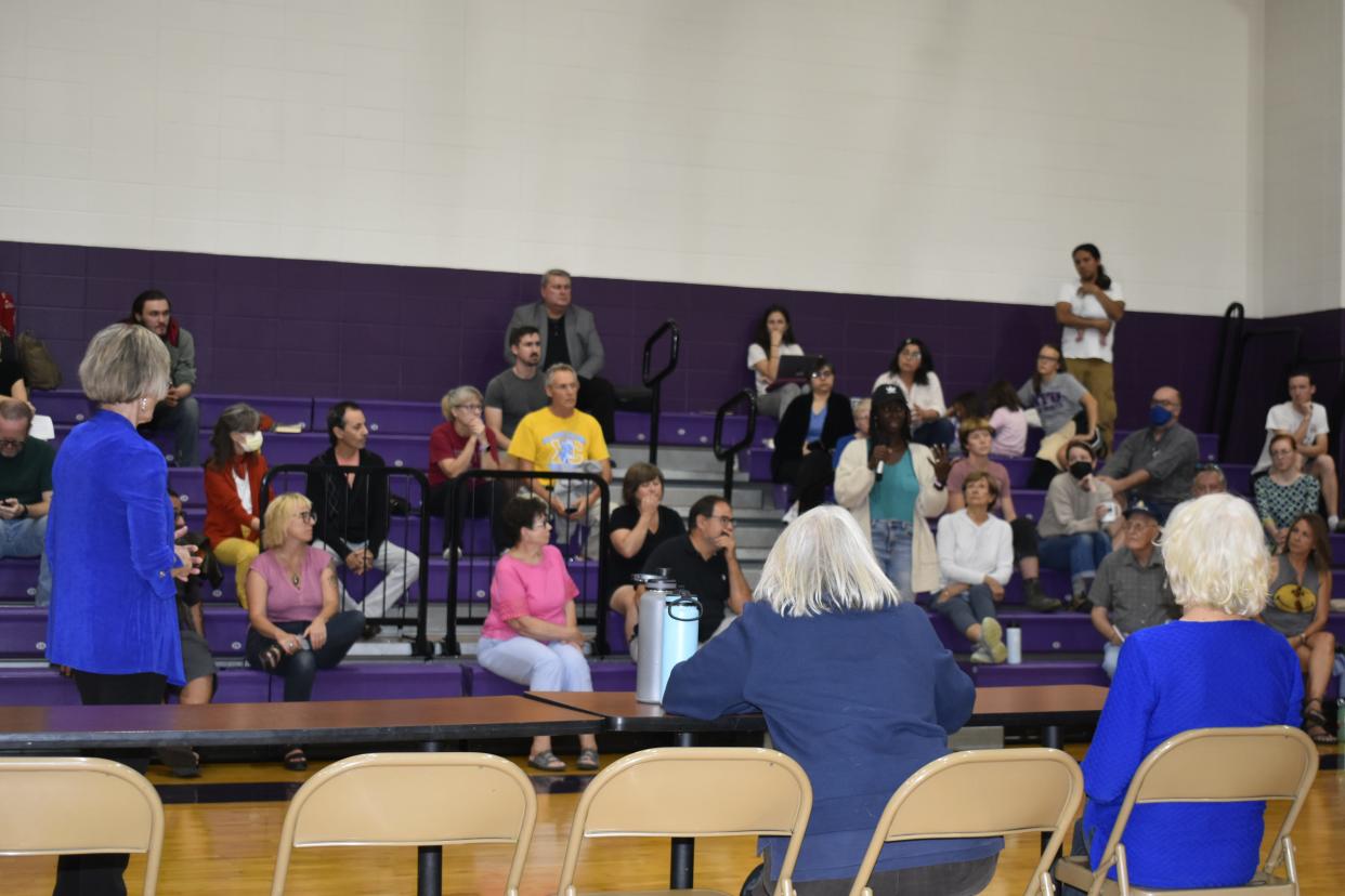 Wednesday night, Monroe County commissioners Penny Githens, Julie Thomas and Lee Jones heard concerns about a proposal to build a jail on the former Thomson property on Bloomington's southwest side. About 40 people attended a listening session at Summit Elementary.